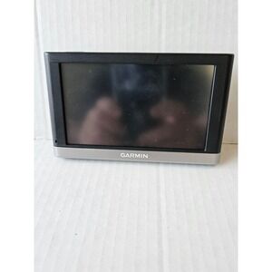Garmin GPS Navigation 145-01615-10  5in with charger‎ mount and case tested